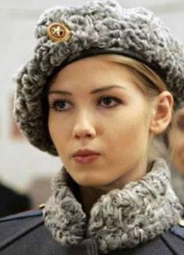 俄罗斯美女的忧愁